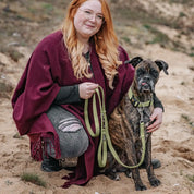 Flexibel einstellbar für jede Situation | Stadtbummel oder Waldrunde? Mit 230 cm Länge und 2 cm Breite hast du immer genau die Kontrolle, die du brauchst. Kurz, lang oder mittendrin – eine Leine für alles.