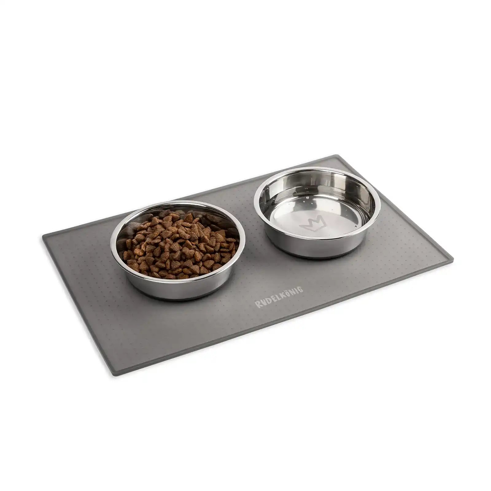 Pflegeleicht & blitzsauber | Edelstahl-Näpfe und Silikonmatte sind spülmaschinenfest und leicht zu reinigen. Keine Gerüche, keine Bakterien – nur frisches Futter für deinen Vierbeiner.