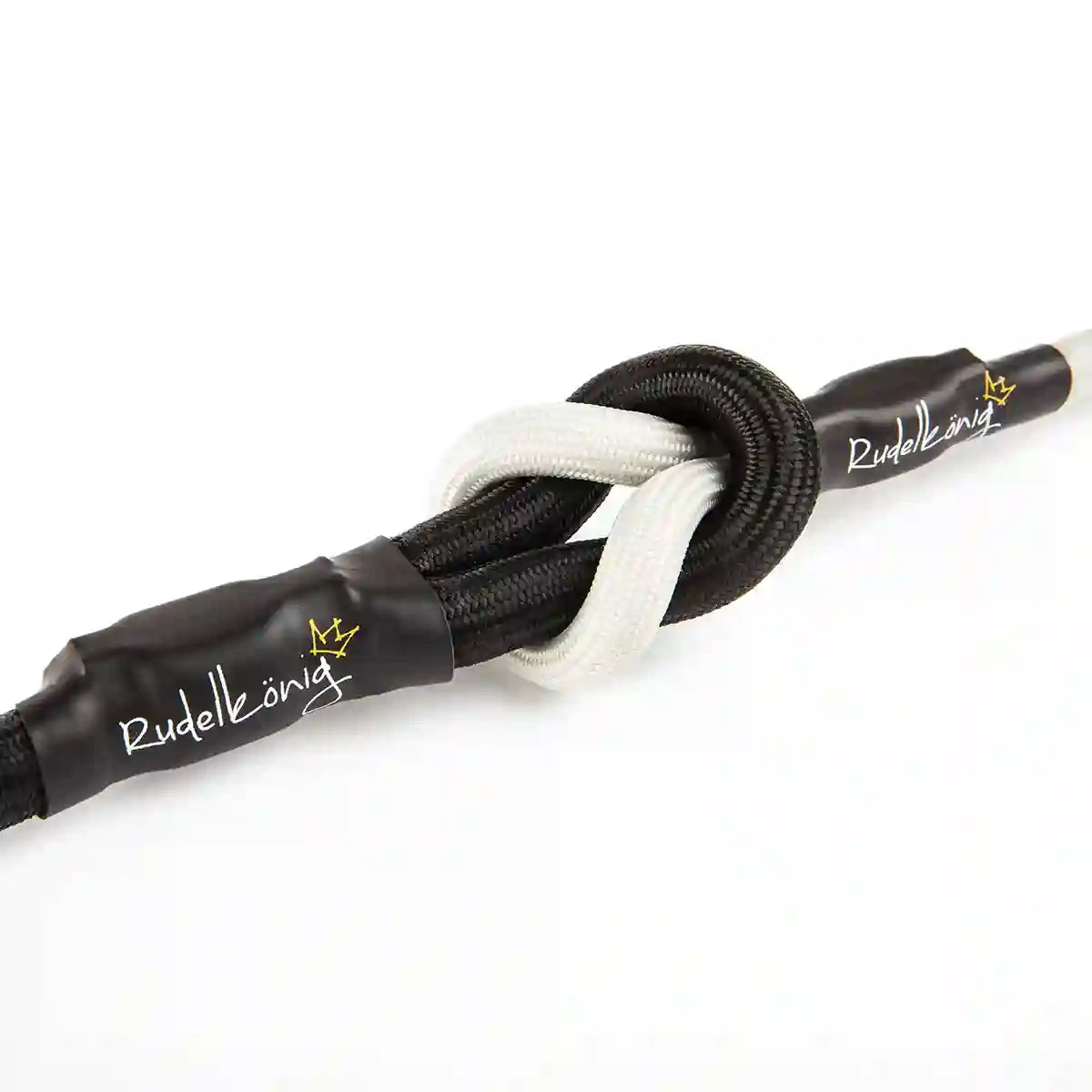 Die stabile Verbindung der Urbanleine hält die Leine zusammen und dämpft außerdem vor abrupte Manöver sanft ab.