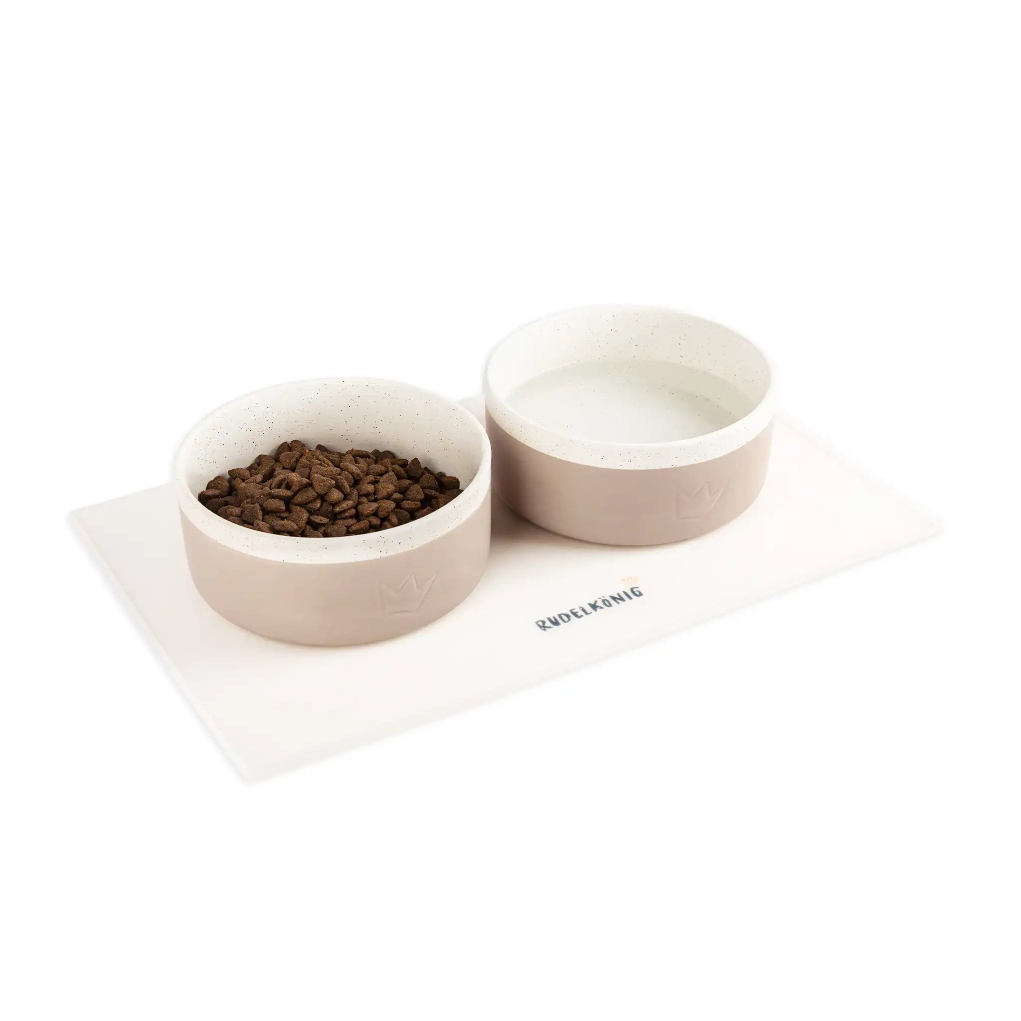 Sauber bleibt sauber | Die glatte Keramikoberfläche verhindert Bakterienablagerungen und nimmt keine Gerüche oder Geschmäcker an. Dein Hund bekommt immer frisches, sauberes Futter – ganz ohne Rückstände.